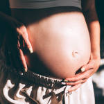 How long does it take to notice signs of pregnancy?